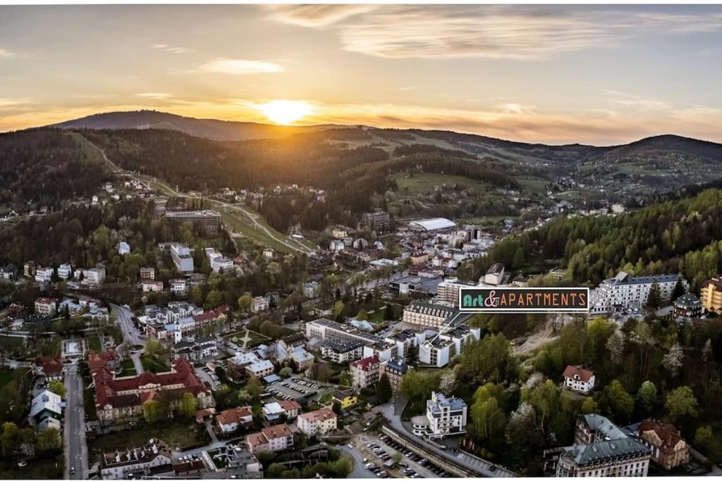 Art & High Z Parkingiem Podziemnym Apartment Krynica Zdroj