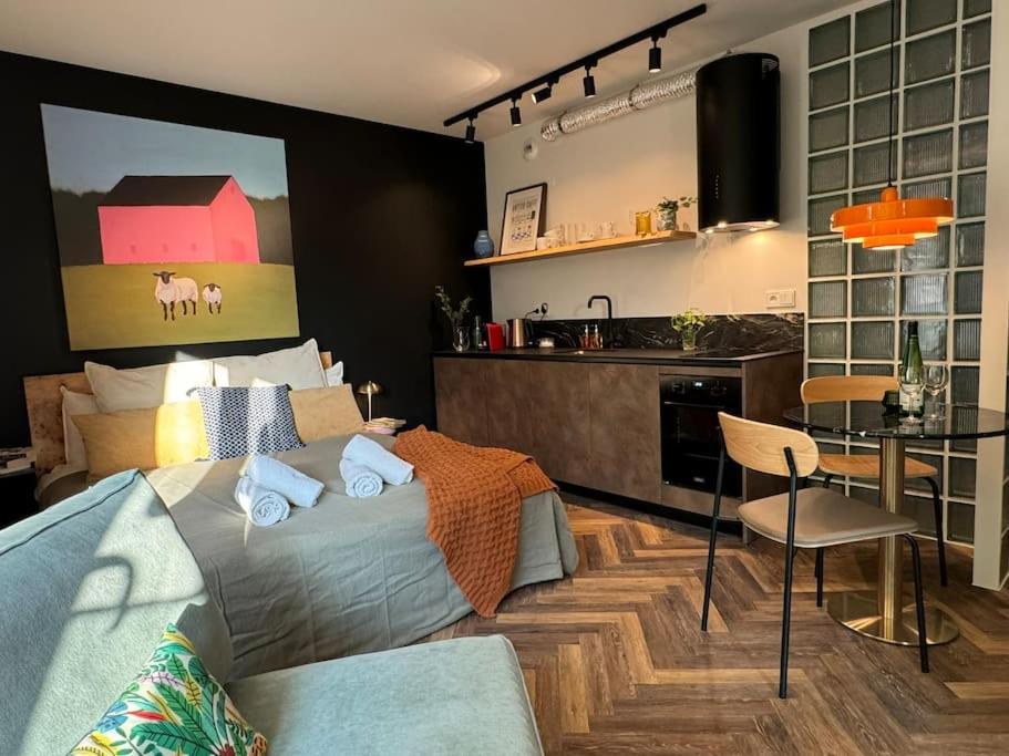 Art & High Z Parkingiem Podziemnym Apartment *