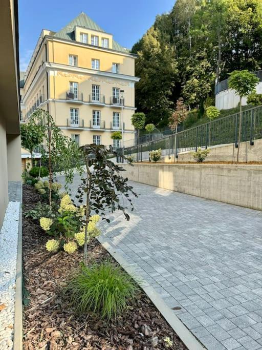 Art & High Z Parkingiem Podziemnym Apartment